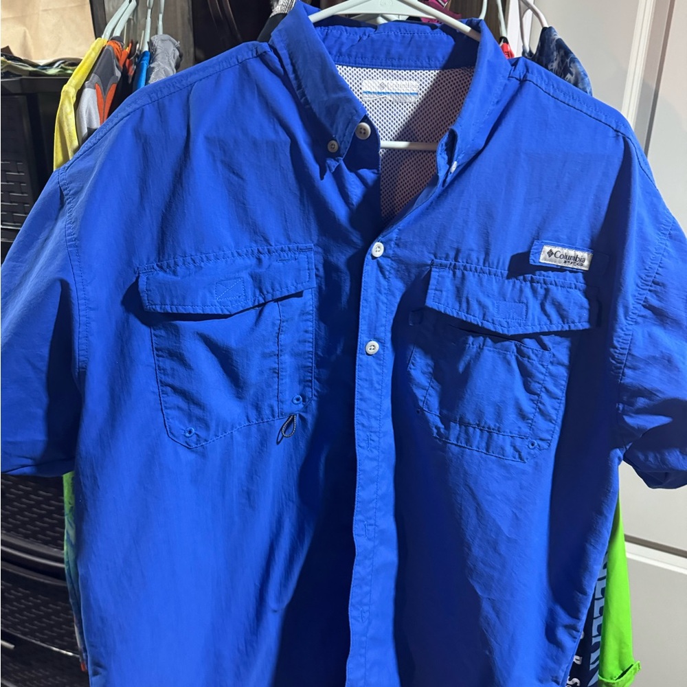Columbia Men's Blue Shirt